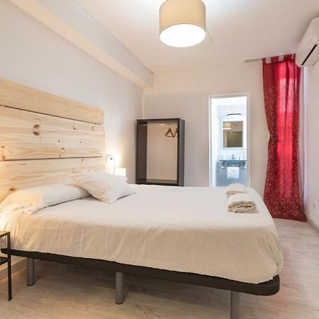 Easy Sants By Bossh! (Adults Only) Hostel Barcelona Exterior foto