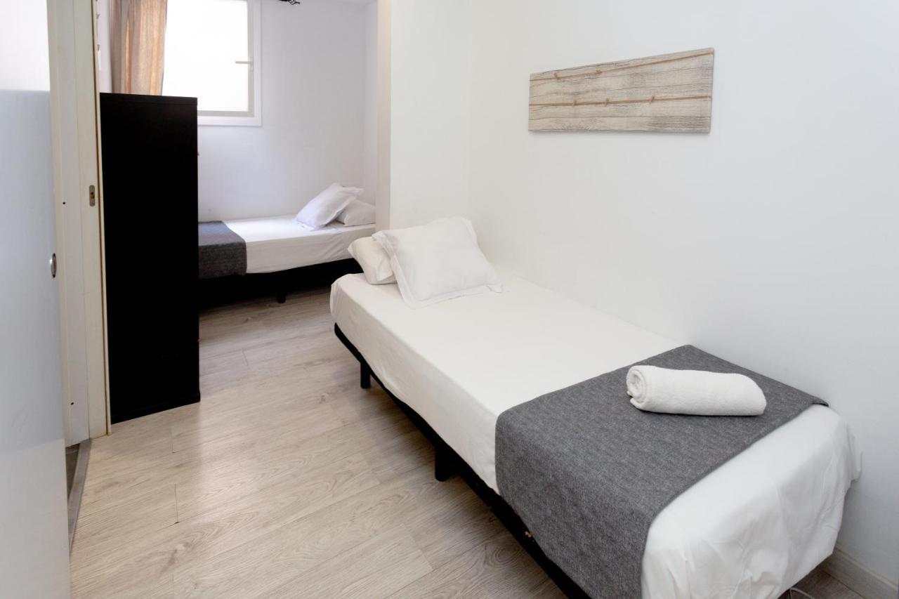 Easy Sants By Bossh! (Adults Only) Hostel Barcelona Exterior foto