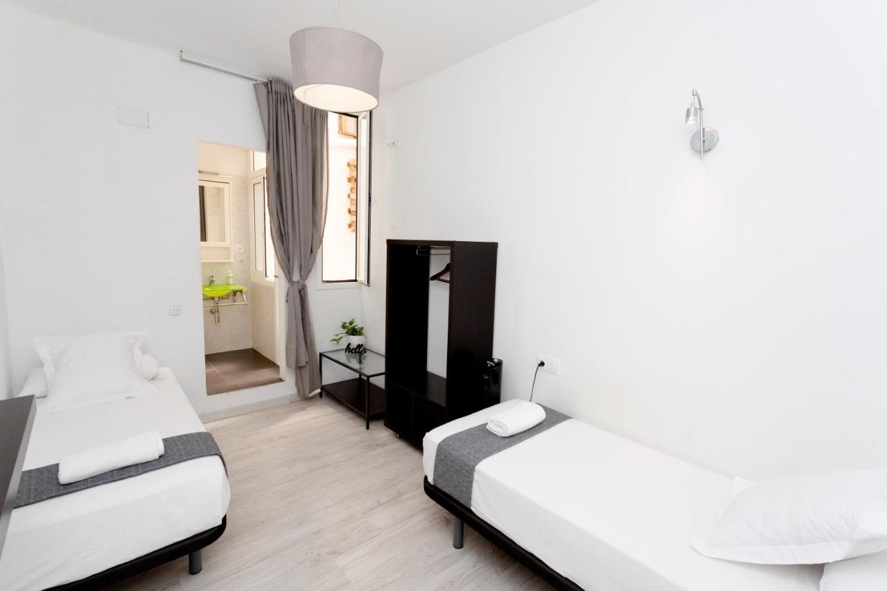 Easy Sants By Bossh! (Adults Only) Hostel Barcelona Exterior foto