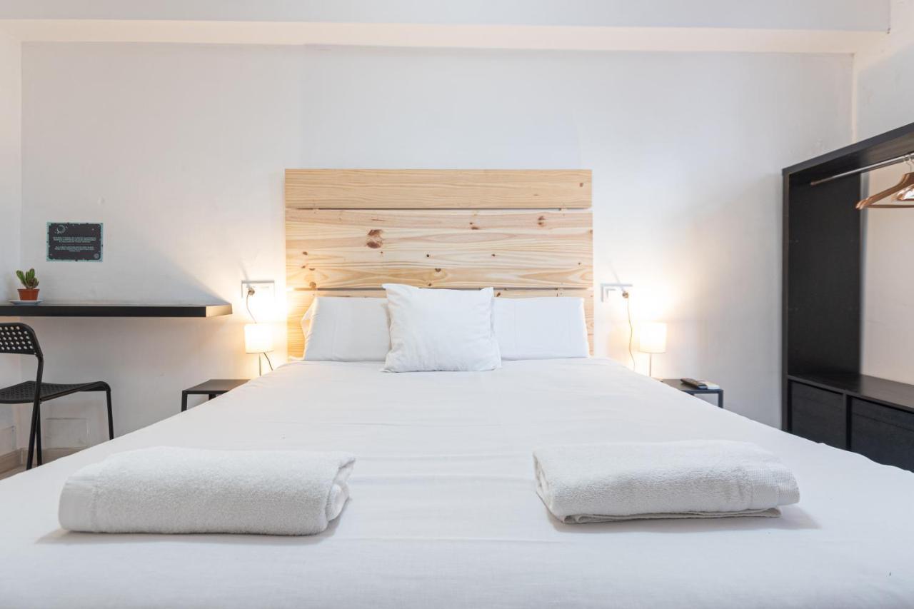 Easy Sants By Bossh! (Adults Only) Hostel Barcelona Exterior foto
