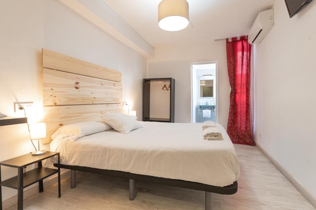 Easy Sants By Bossh! (Adults Only) Hostel Barcelona Exterior foto